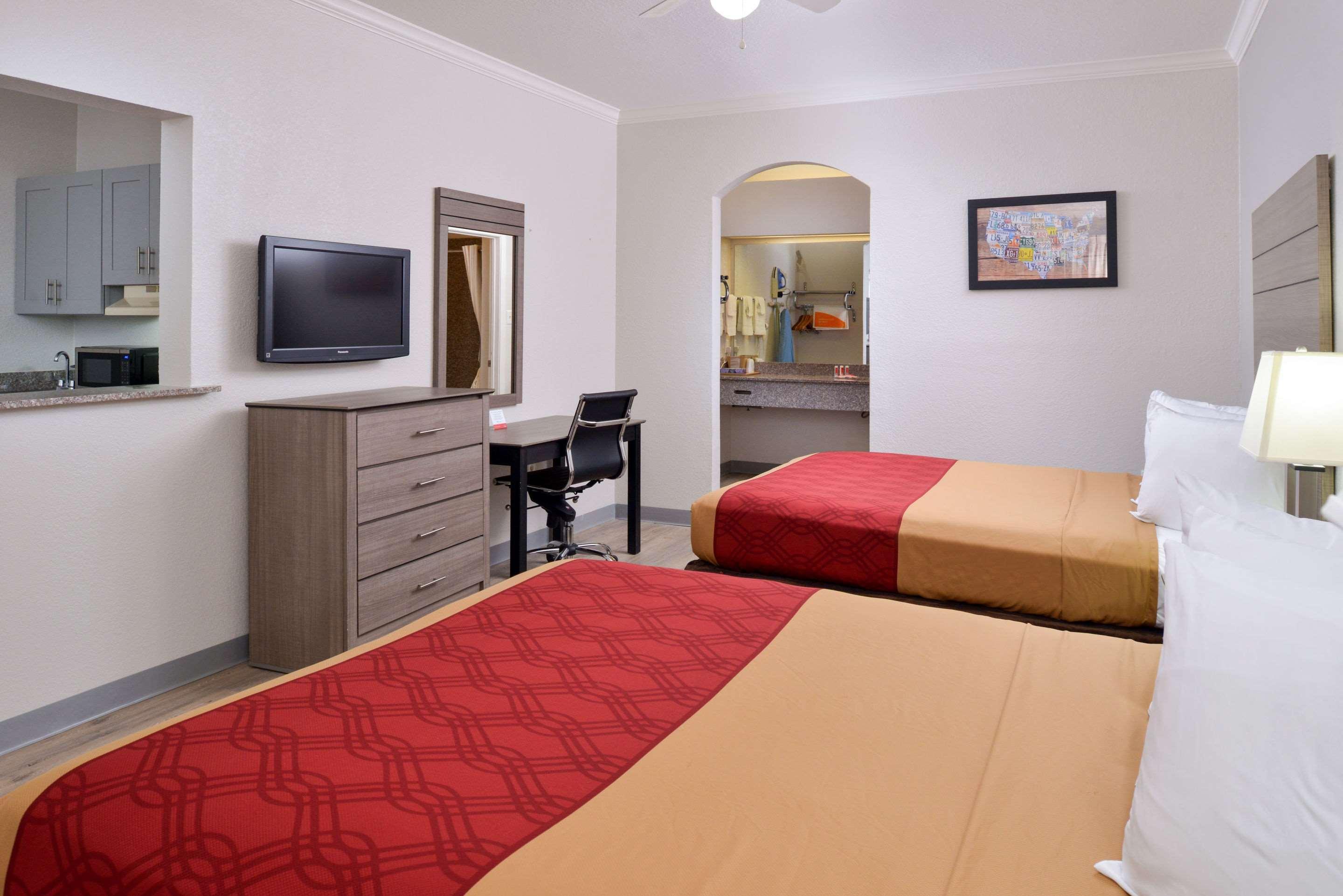 Econo Lodge Inn & Suites Port Arthur Near Sabine Pass Екстериор снимка
