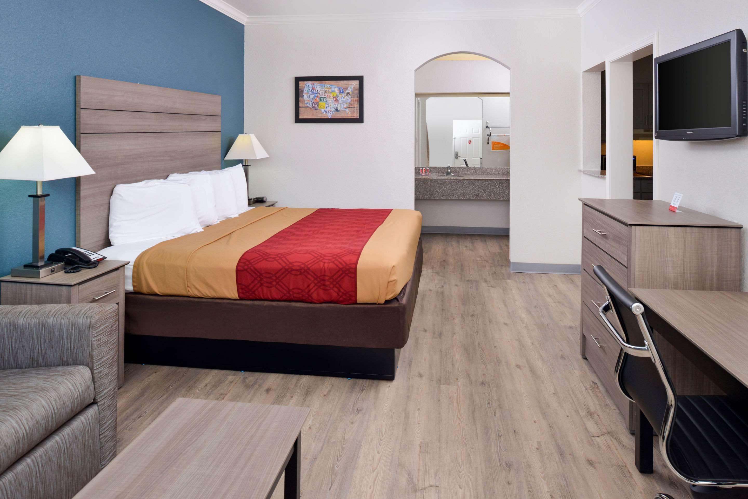 Econo Lodge Inn & Suites Port Arthur Near Sabine Pass Екстериор снимка