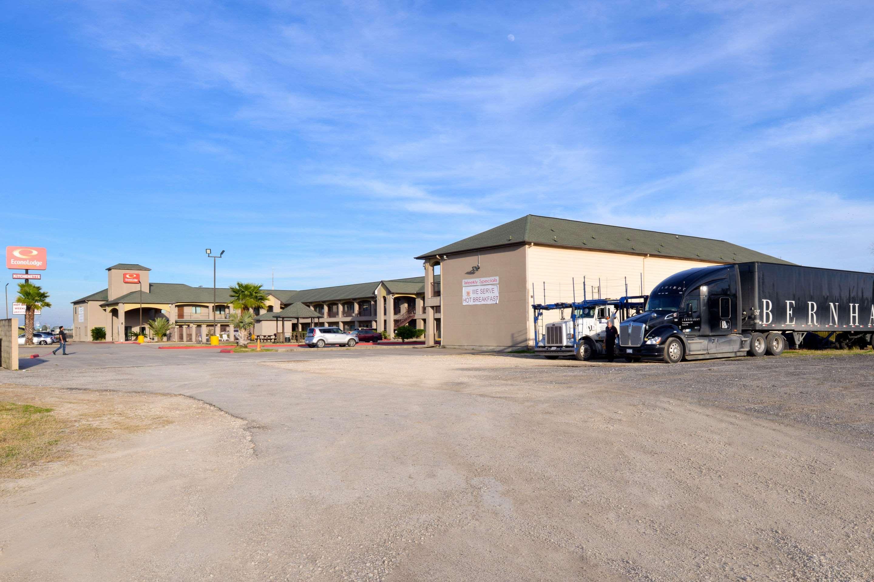 Econo Lodge Inn & Suites Port Arthur Near Sabine Pass Екстериор снимка
