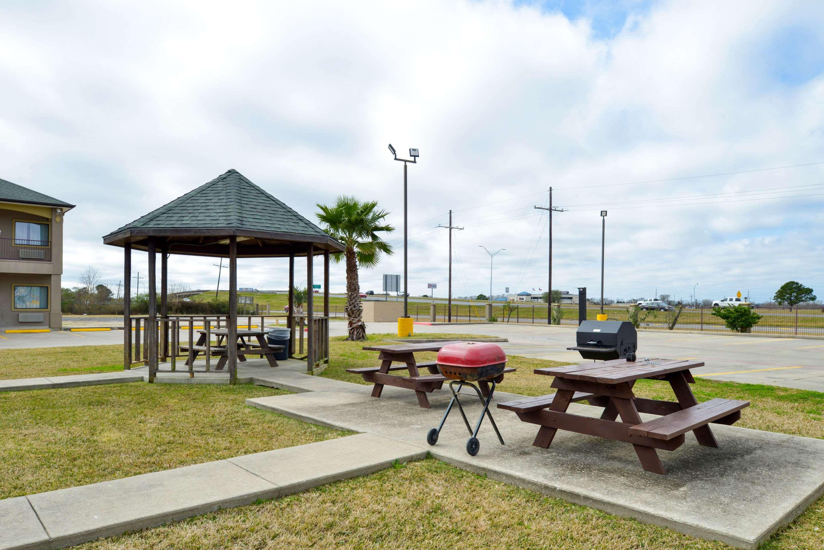 Econo Lodge Inn & Suites Port Arthur Near Sabine Pass Екстериор снимка