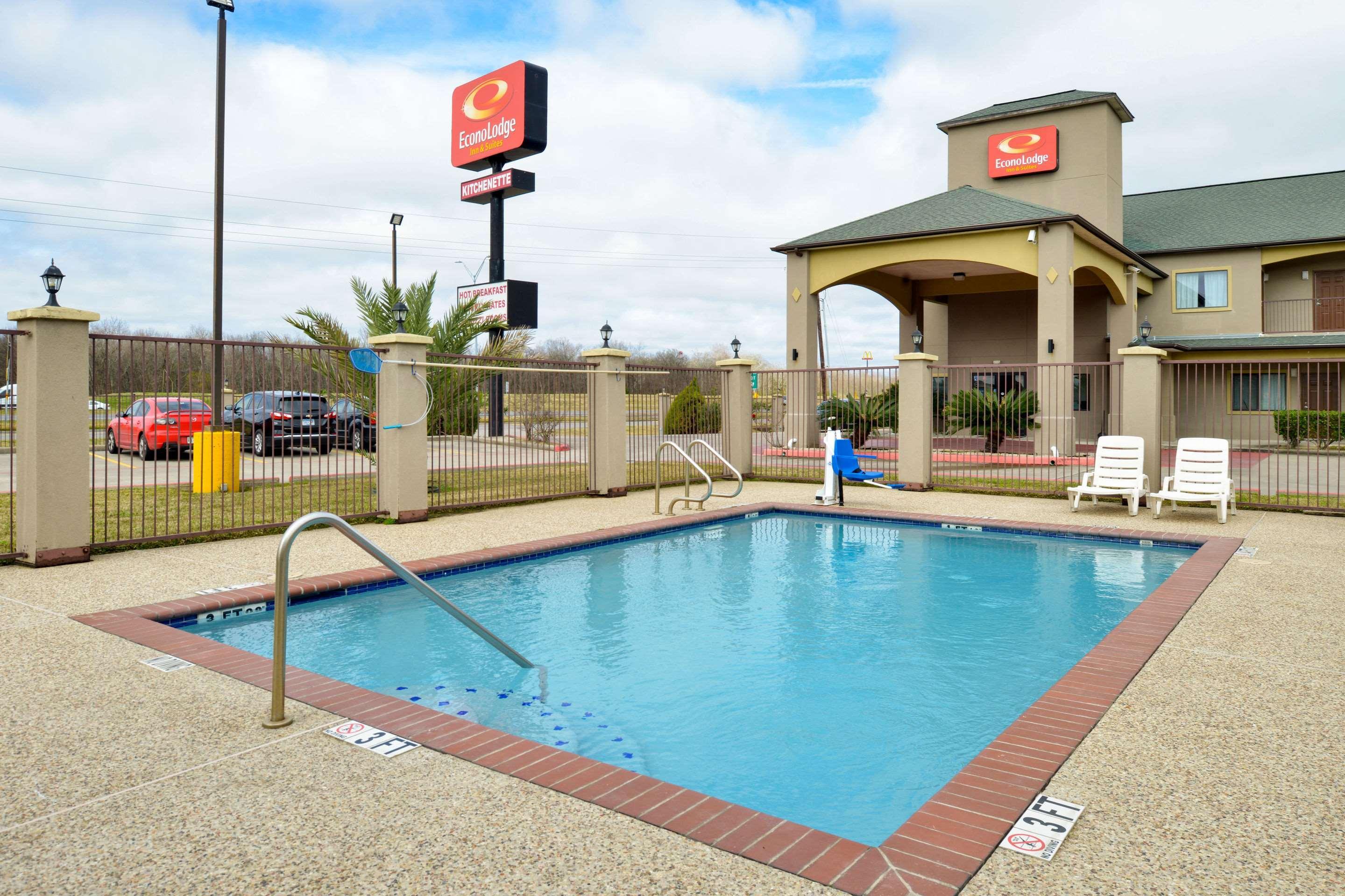 Econo Lodge Inn & Suites Port Arthur Near Sabine Pass Екстериор снимка